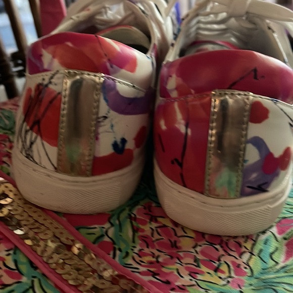 Kenneth Cole size 8.5 sneakers multi colored ready to sell pre-owned. Feels good - Picture 4 of 9